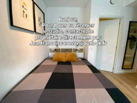 
                                                                                        Location
                                                                                         Studio meublé disponible à Paris 15ème