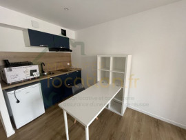 
                                                                                        Location
                                                                                         Studio meublé en centre ville de Saint-Quentin