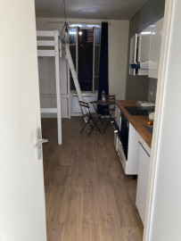Location
Studio meublé en très bon état à Lyon 7