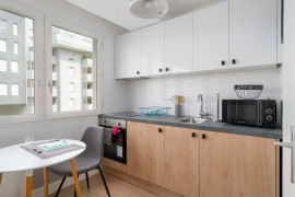 Location
Studio Meublé Entièrement Refait - Avenue Berthelo