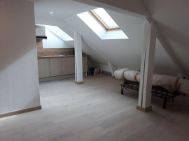 
                                                                                        Location
                                                                                         Studio meublé entre place de Bretagne / République