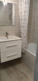 
                                                                                        Location
                                                                                         Studio meublé & équipé dans résidence sécurisée