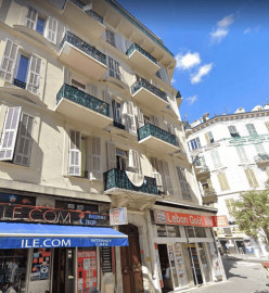 Location
Studio meublé et équipé avec sa mezzanine au cœur de Nice, proche basilique Notre-Dame de l'Assomption