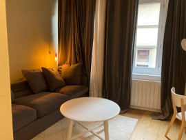 Location
Studio meublé et rénové Quartier Saint-Georges