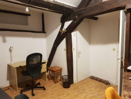 
                                                                                        Location
                                                                                         Studio meuble excellent emplacement