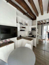 
                                                                                        Location
                                                                                         Studio meublé haut de gamme Paris 2 métro Bourse