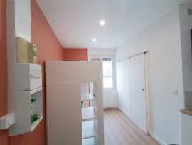 
                                                                                        Location
                                                                                         Studio meublé lit mezzanine – St Honoré