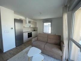 Location
STUDIO MEUBLE + parking sécurisé
