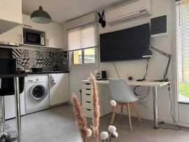 
                                                                                        Location
                                                                                         Studio meublé pour étudiant(e)