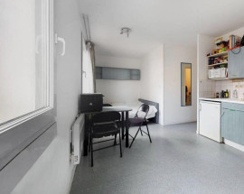 
                                                                                        Location
                                                                                         Studio meublé - Quartier Bazacle / Compans