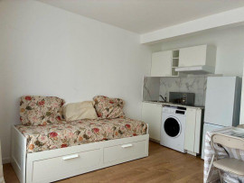 
                                                                                        Location
                                                                                         Studio meublé refait à neuf – 10 min de Paris