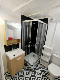 
                                                                                        Location
                                                                                         Studio meublé rénové 21m2 hypercentre