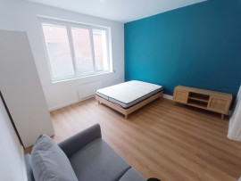 
                                                                                        Location
                                                                                         Studio meublé rénové proche CHU Sud