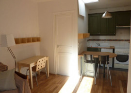 
                                                                                        Location
                                                                                         Studio meublé rue de l'Université - Paris 7e