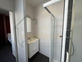 Location
Studio meublé situé au centre ville ST-QUENTIN