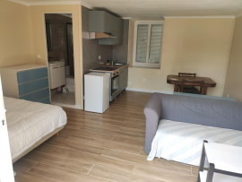 
                                                                                        Location
                                                                                         Studio meublé tout compris