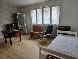 
                                                                                        Location
                                                                                         Studio meublé très agréable