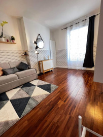 
                                                                                        Location
                                                                                         Studio Moderne les Gobelins