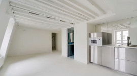 
                                                                                        Location
                                                                                         Studio Paris 10è