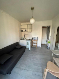 
                                                                                        Location
                                                                                         Studio Paris 13