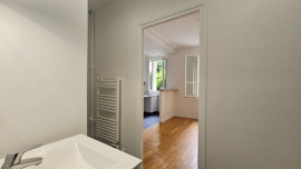 
                                                                                        Vente
                                                                                         2 pièces - Paris 15ème