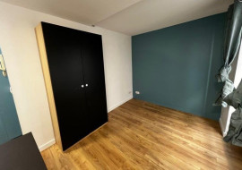 
                                                                                        Location
                                                                                         Studio Paris 18è