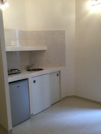 
                                                                                        Location
                                                                                         Studio Paris 3è