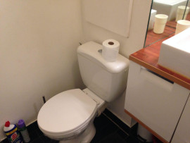 
                                                                                        Location
                                                                                         Studio Porte Maillot