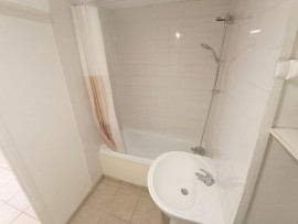 Location
Studio pratique – Gare à 2 pas