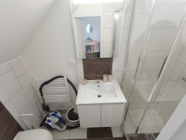 
                                                                                        Location
                                                                                         Studio prêt à vivre