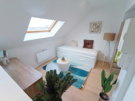 
                                                                                        Location
                                                                                         Studio prêt à vivre