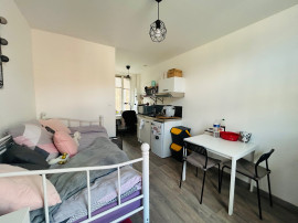 
                                                                                        Location
                                                                                         Studio quartier Saint Pierre Amiens 16m2