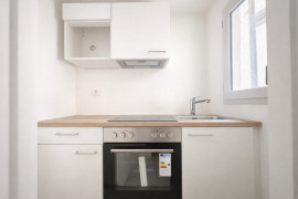 
                                                                                        Location
                                                                                         Studio avec terrasse - Centre historique