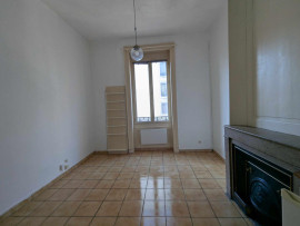 
                                                                                        Location
                                                                                         Studio refait neuf, PartDieu Villette
