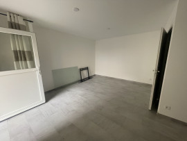 Location
STUDIO RENOVE A NEUF