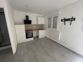Location
STUDIO RENOVE A NEUF