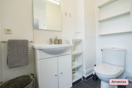 Location
Studio rénové et meublé