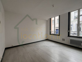 
                                                                                        Location
                                                                                         Studio situé au coeur du centre ville de Saint-Quentin