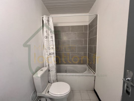 
                                                                                        Location
                                                                                         Studio situé au coeur du centre ville de Saint-Quentin