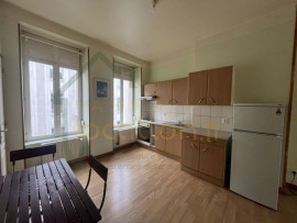 Location
Studio situé en HYPER-CENTRE de SAINT-QUENTIN