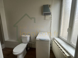 Location
Studio situé en HYPER-CENTRE de SAINT-QUENTIN