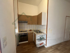 Location
Studio situé en HYPER-CENTRE de SAINT-QUENTIN