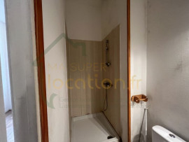 Location
Studio situé en HYPER-CENTRE de SAINT-QUENTIN