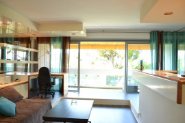 
                                                                                        Location
                                                                                         Studio Thalassa
