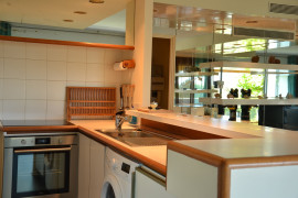 
                                                                                        Location
                                                                                         Studio Thalassa