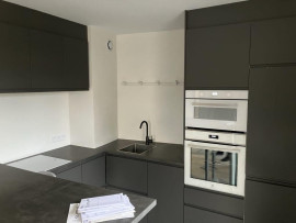 
                                                                                        Location
                                                                                         Studio tout confort meublé