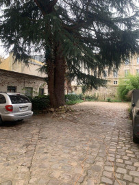 
                                                                                        Location
                                                                                         Studio Versailles