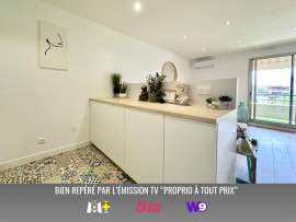 Vente
Superbe 2 pièces 48m2 rénové avec terrasse parking