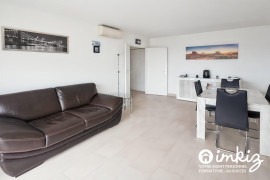 
                                                                                        Vente
                                                                                         Superbe 2 pièces avec grande terrasse