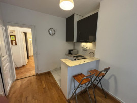
                                                                                        Location
                                                                                         Superbe 2 pièces meublé 25m2 Paris 17ème Villiers